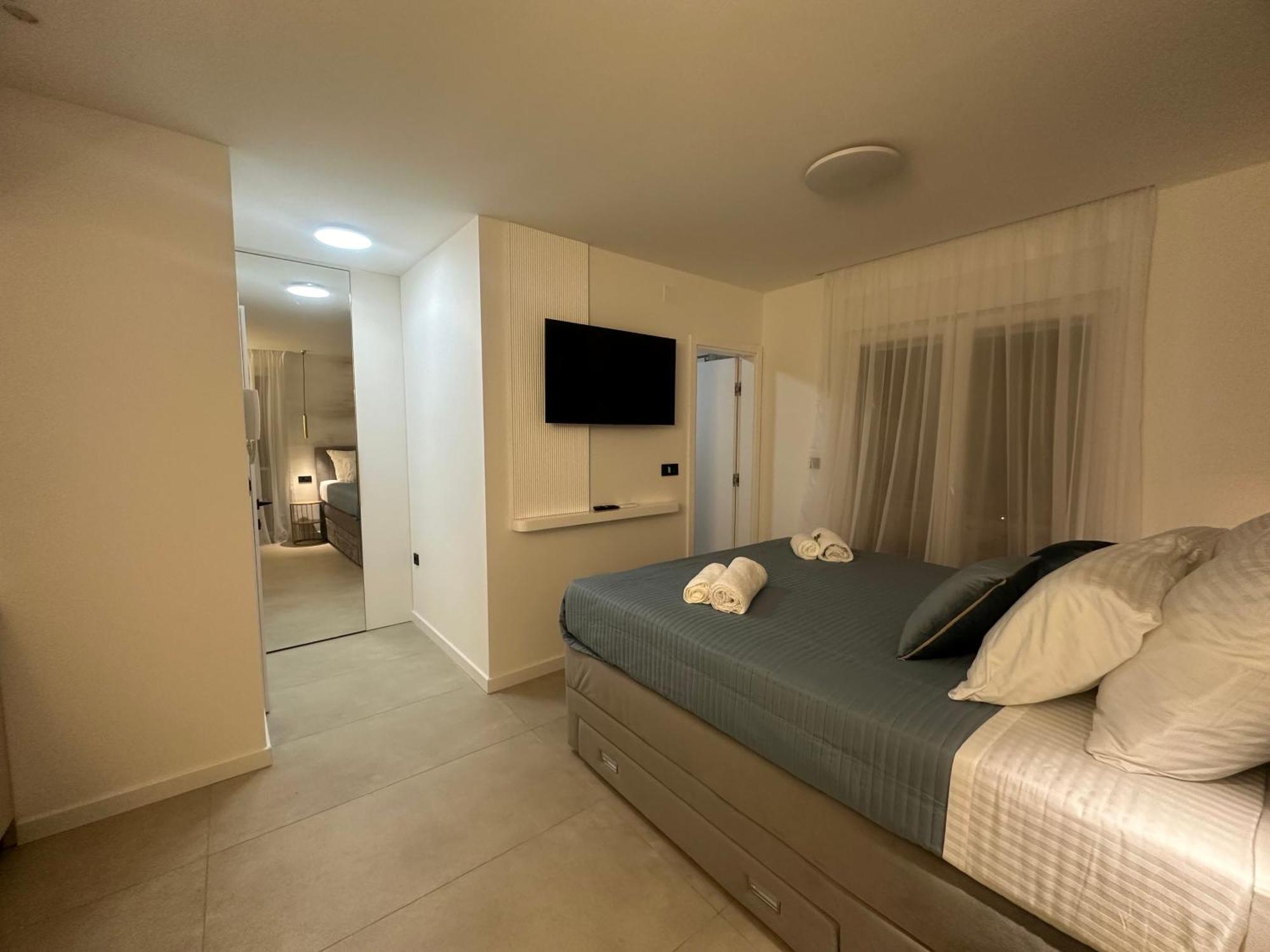 זאדאר Amaro Luxury Room & Studio Apartman With Balcony מראה חיצוני תמונה